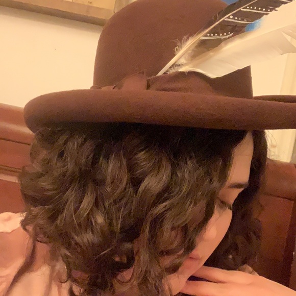 Vintage Wool Bow Painted Feather Hat - Picture 7 of 7